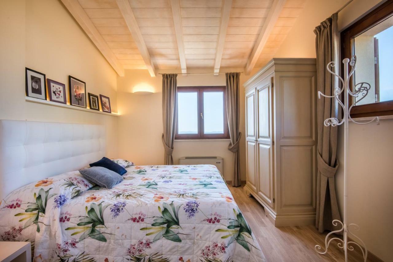 Squarcialupi Apartment *
